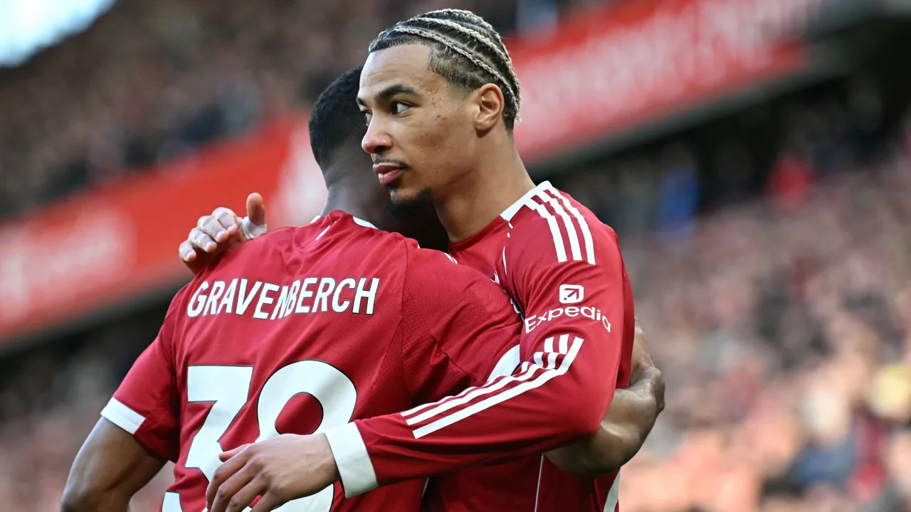 هوغو إكيتيكي يكشف سر عدم رضاه مع ليفربول رغم تسجيله 16 هدفاً بقميص الريدز